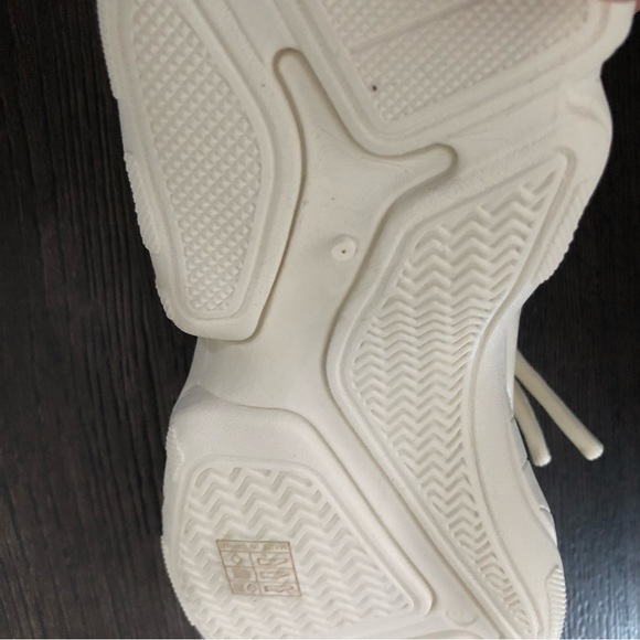 brand new with sticker chunky sneakers - Picture 6 of 6